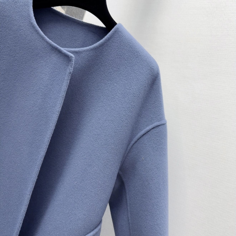 chr1st1an D10r outwear